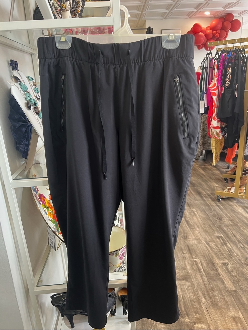Eddie Bauer Black Drawstring Zip-Pocket Pants size M
